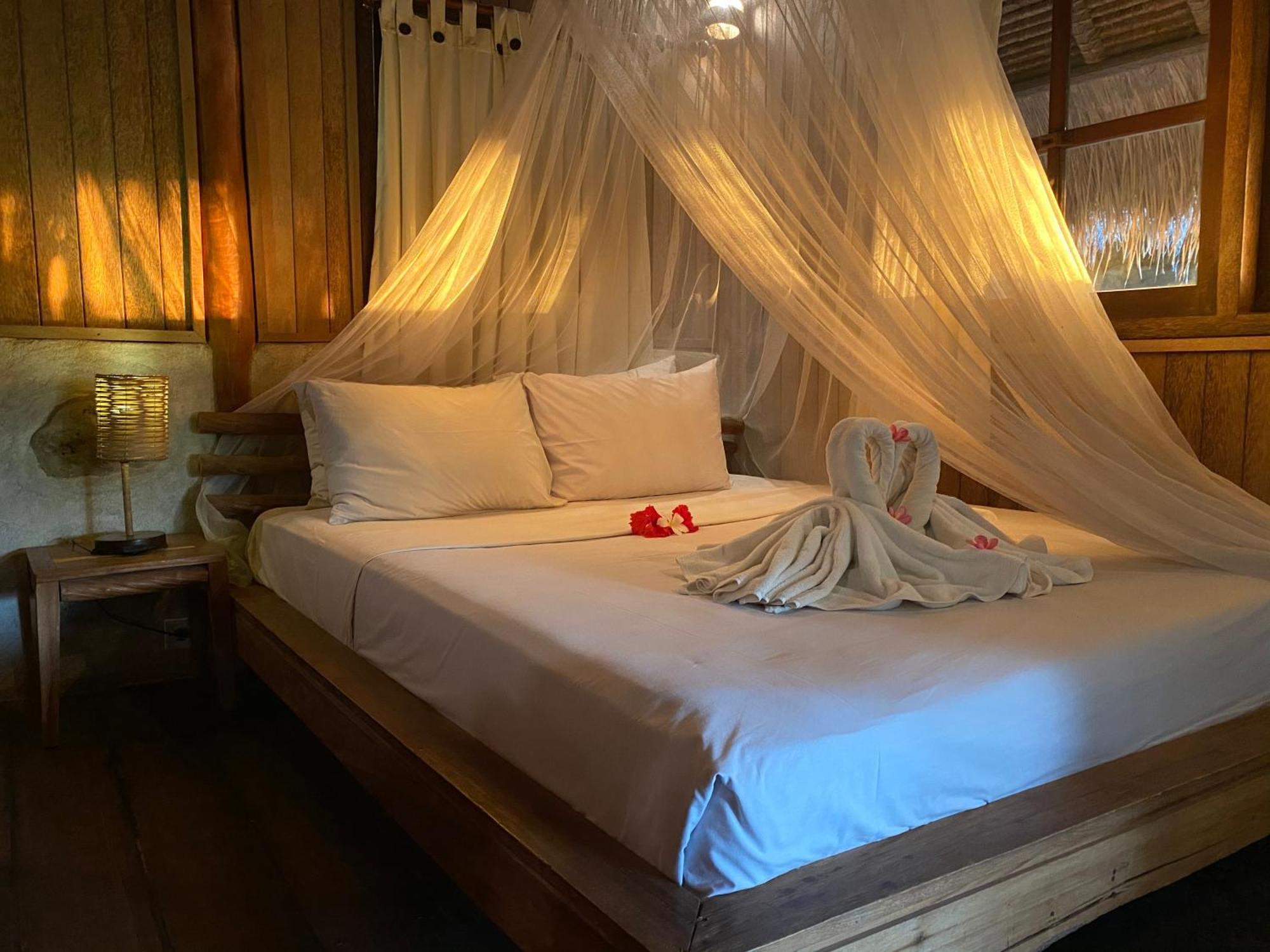 ג'ימבאראן Flower Bud Bungalow Balangan חדר תמונה